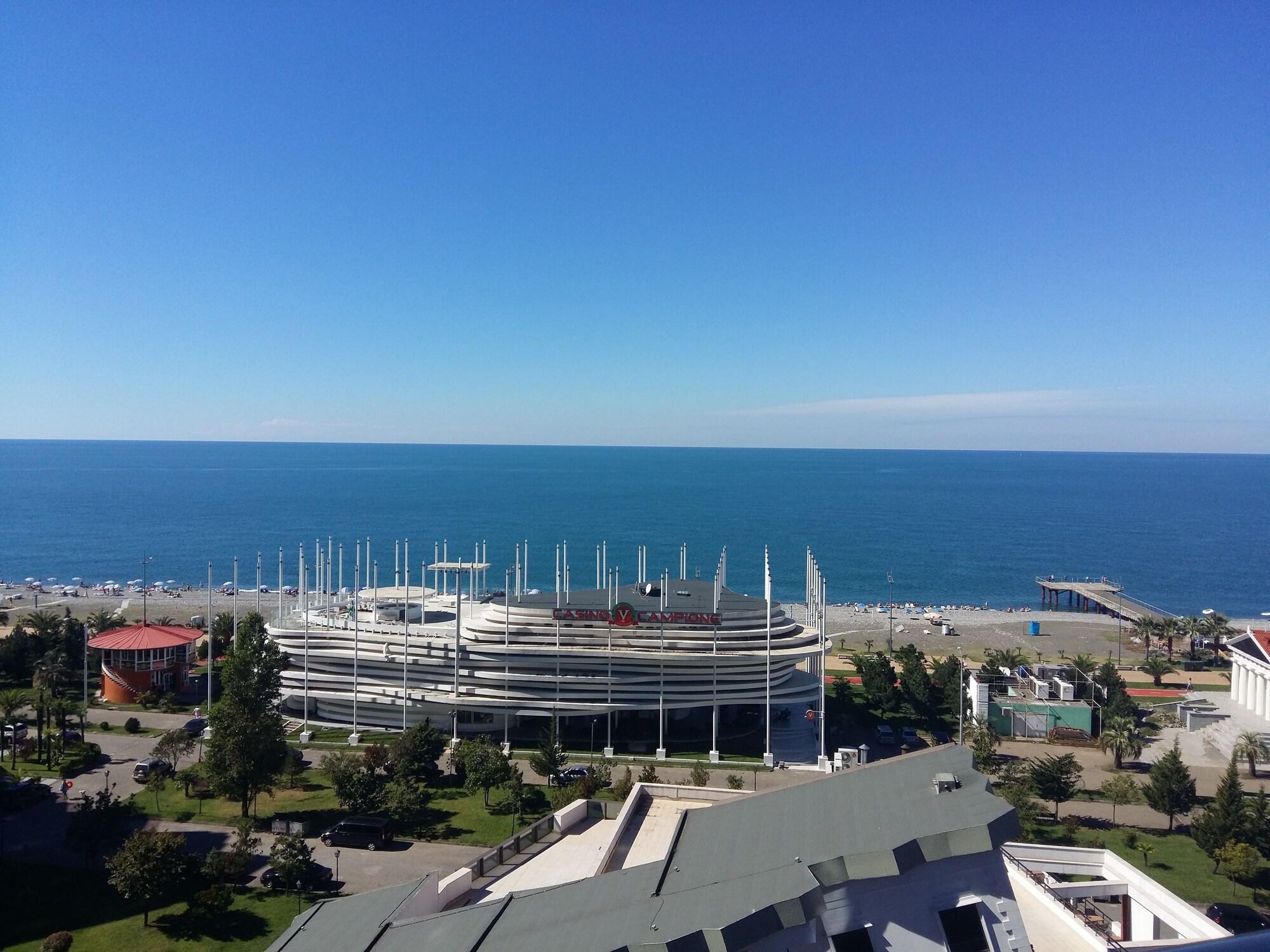 Sea View Rock Hotel Batoumi Extérieur photo